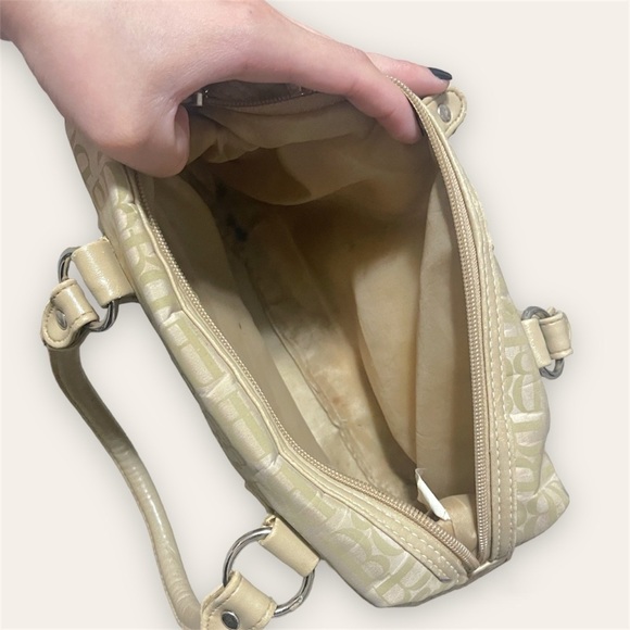 SOLD - Picture 3 of 4